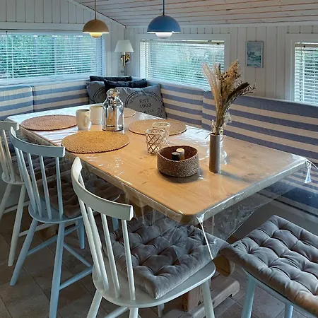 3 Bedroom Amazing In Bogense