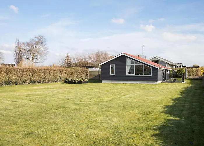 3 Bedroom Amazing In Feriehus Bogense