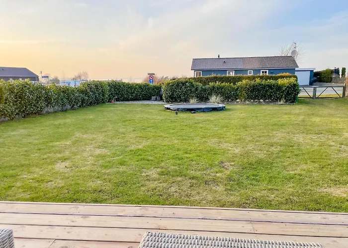 Feriehus 3 Bedroom Amazing In
