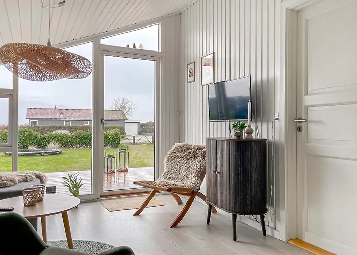 3 Bedroom Amazing In Feriehus *